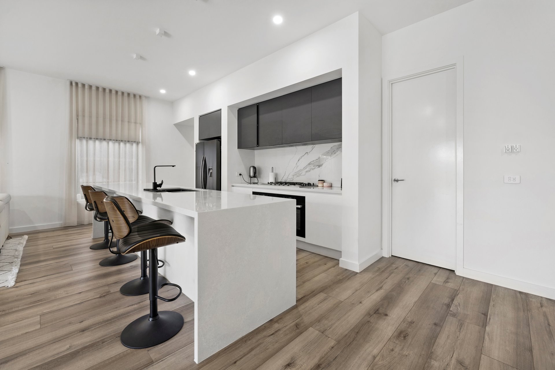 2B Durward Avenue, Glen&nbsp;Waverley image 4