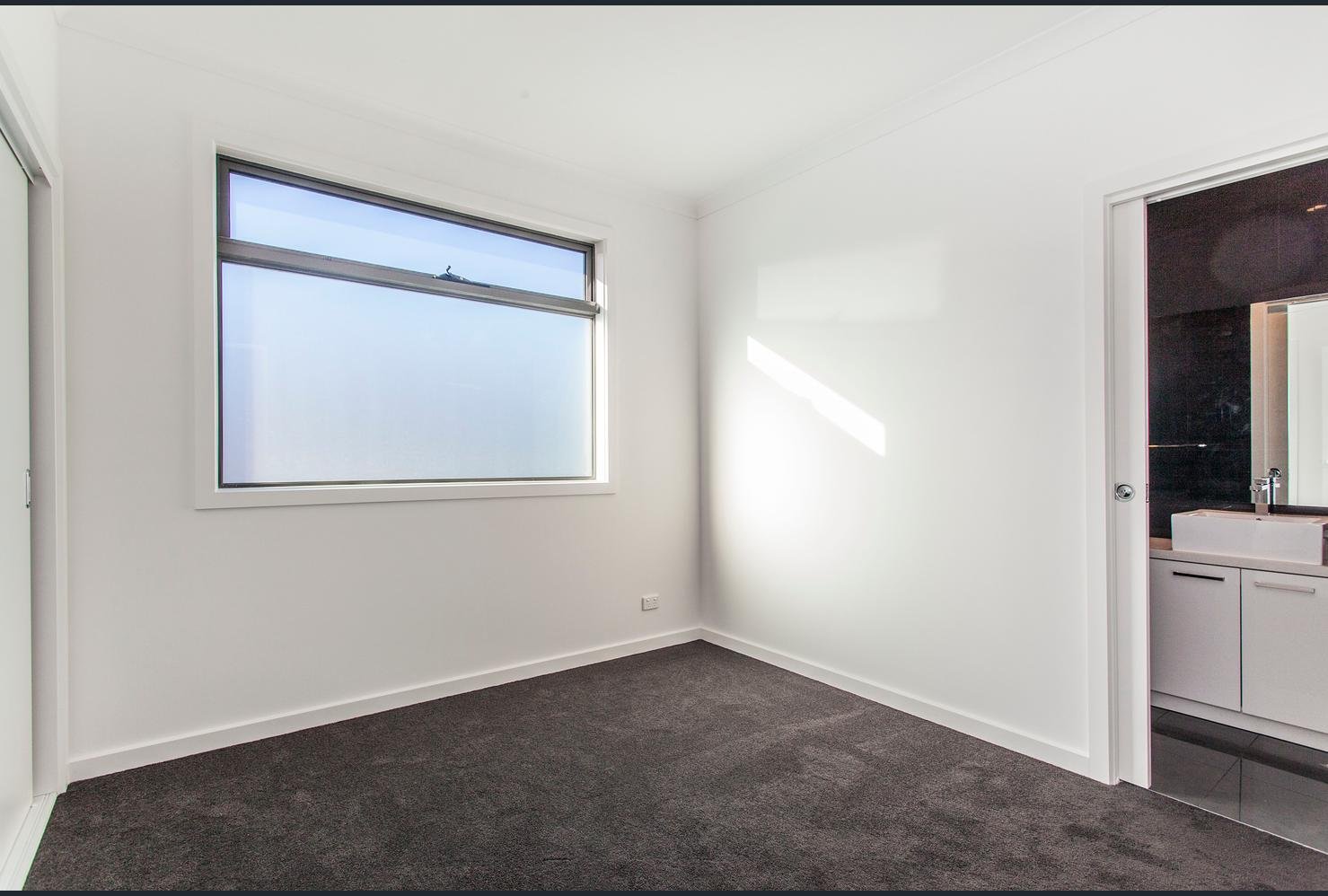 2B Elaroo Street, Chadstone image 5