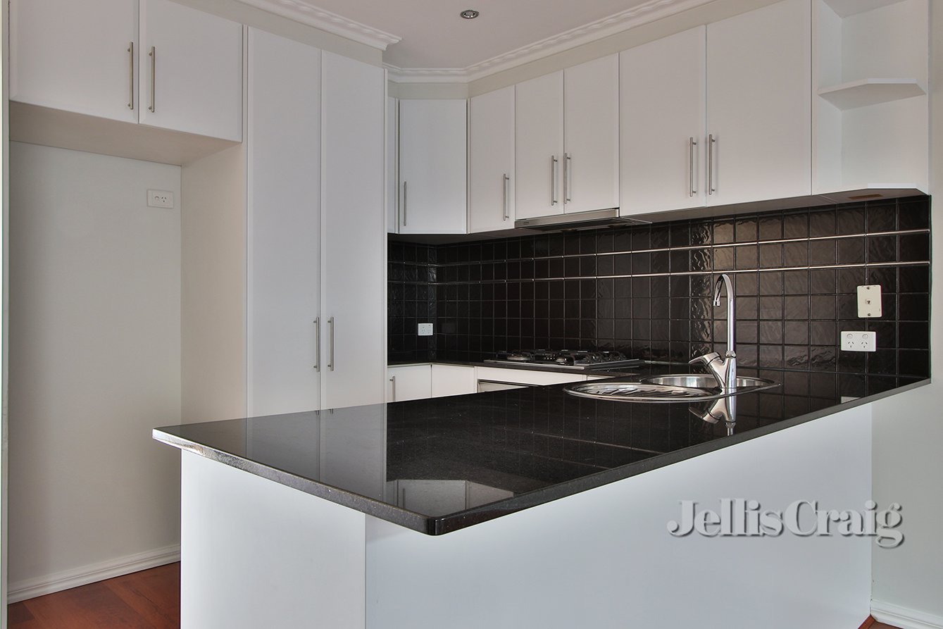 2B Florence Avenue, Donvale image 1