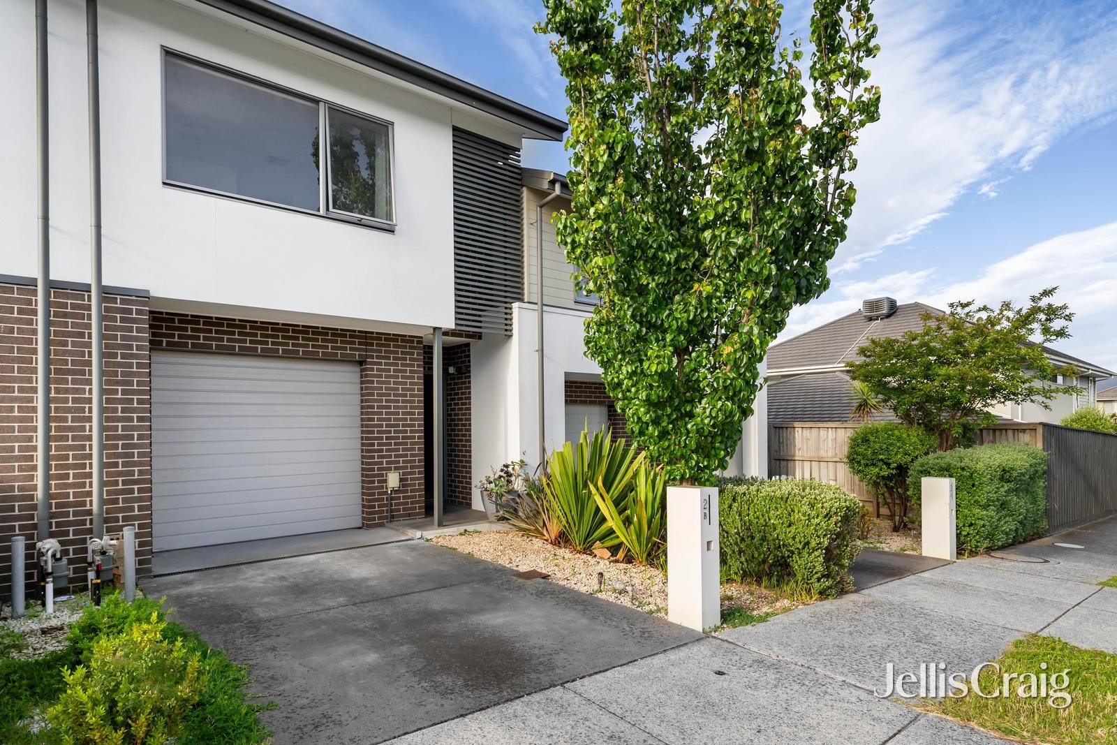 2b Grove Way, Wantirna South image 1