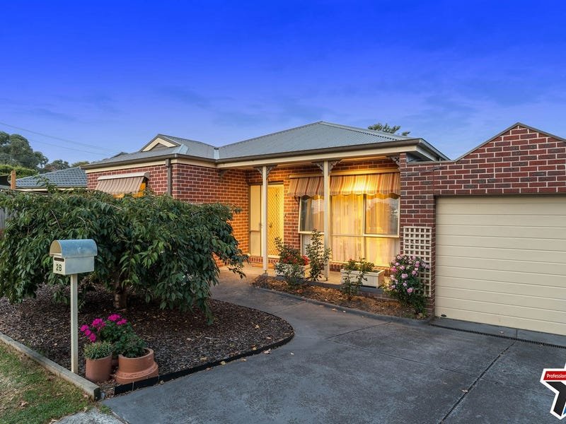 2B Lansell Road, Mooroolbark image 1