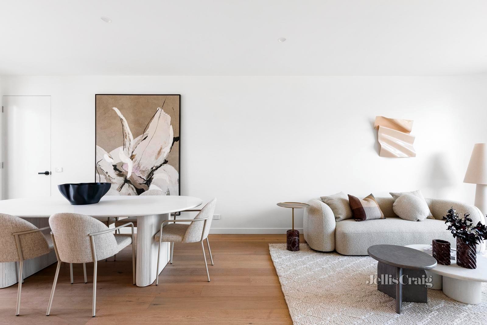 2B Leonard Street, Northcote image 4