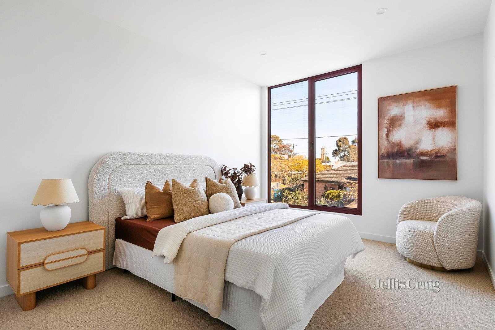 2B Leonard Street, Northcote image 7