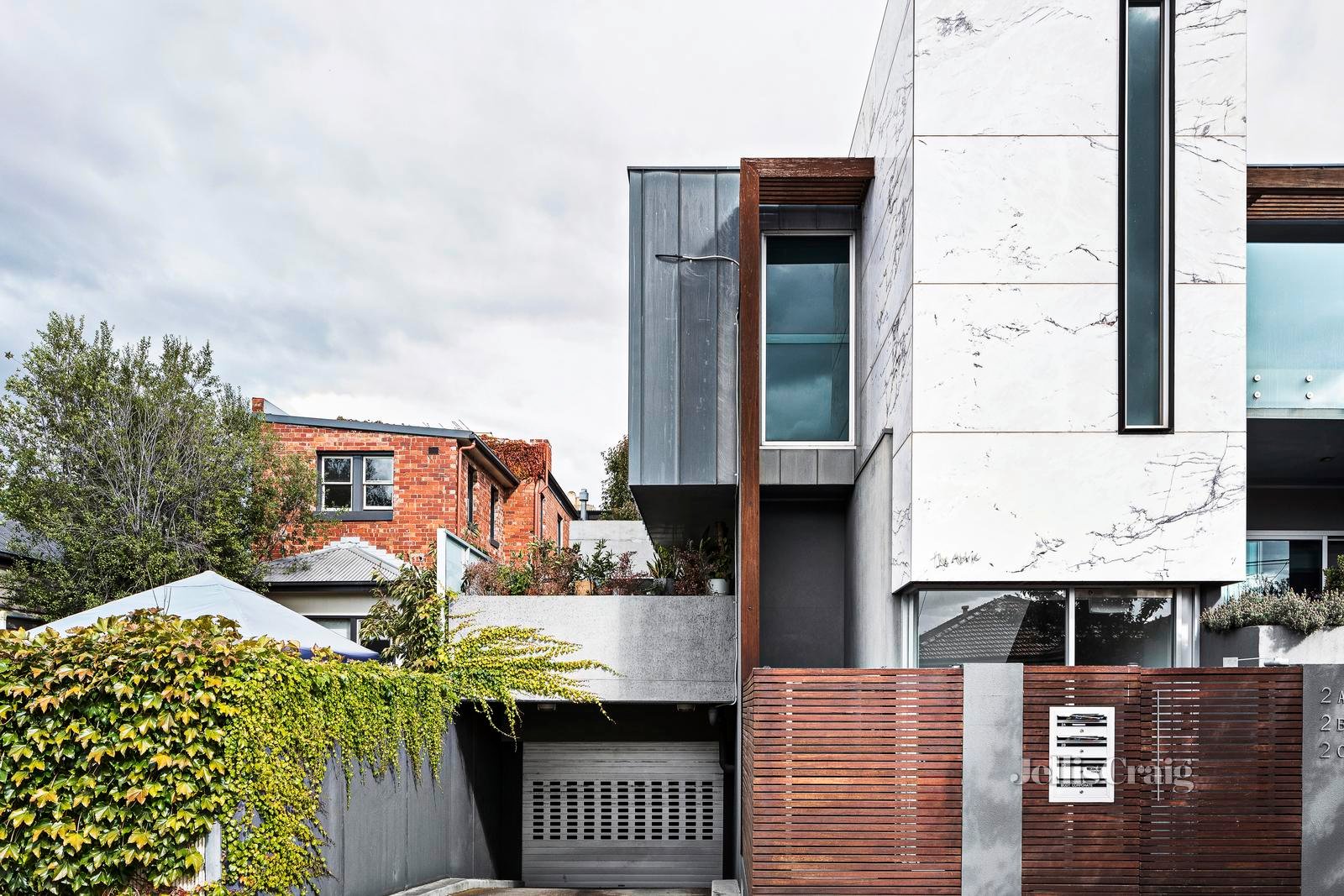 2B Luscombe Street, Brunswick image 1