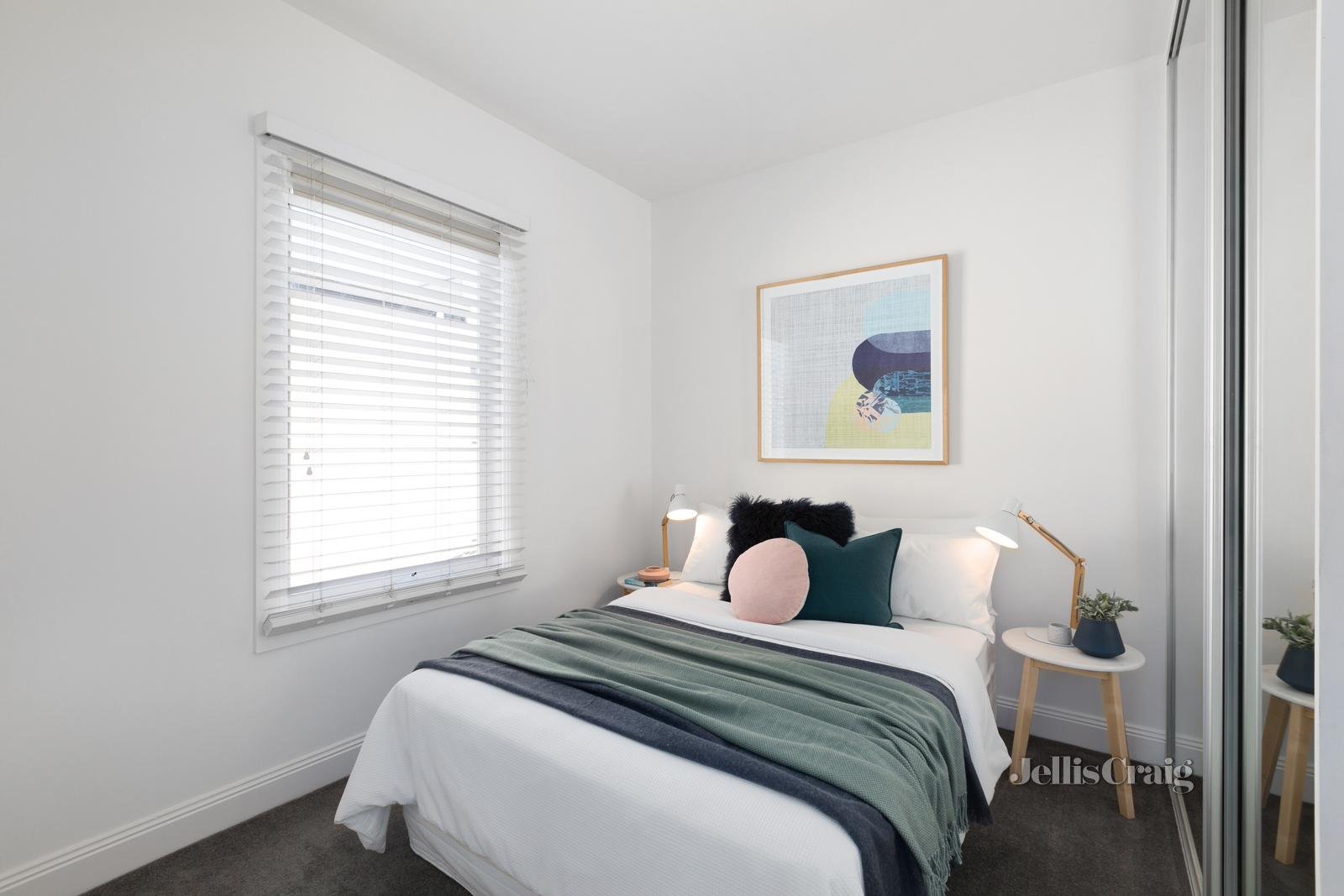 2B Moffat Street, South Yarra image 6