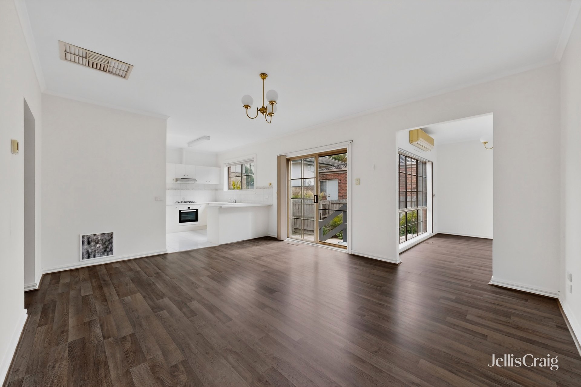 2B Renown Street, Burwood image 2