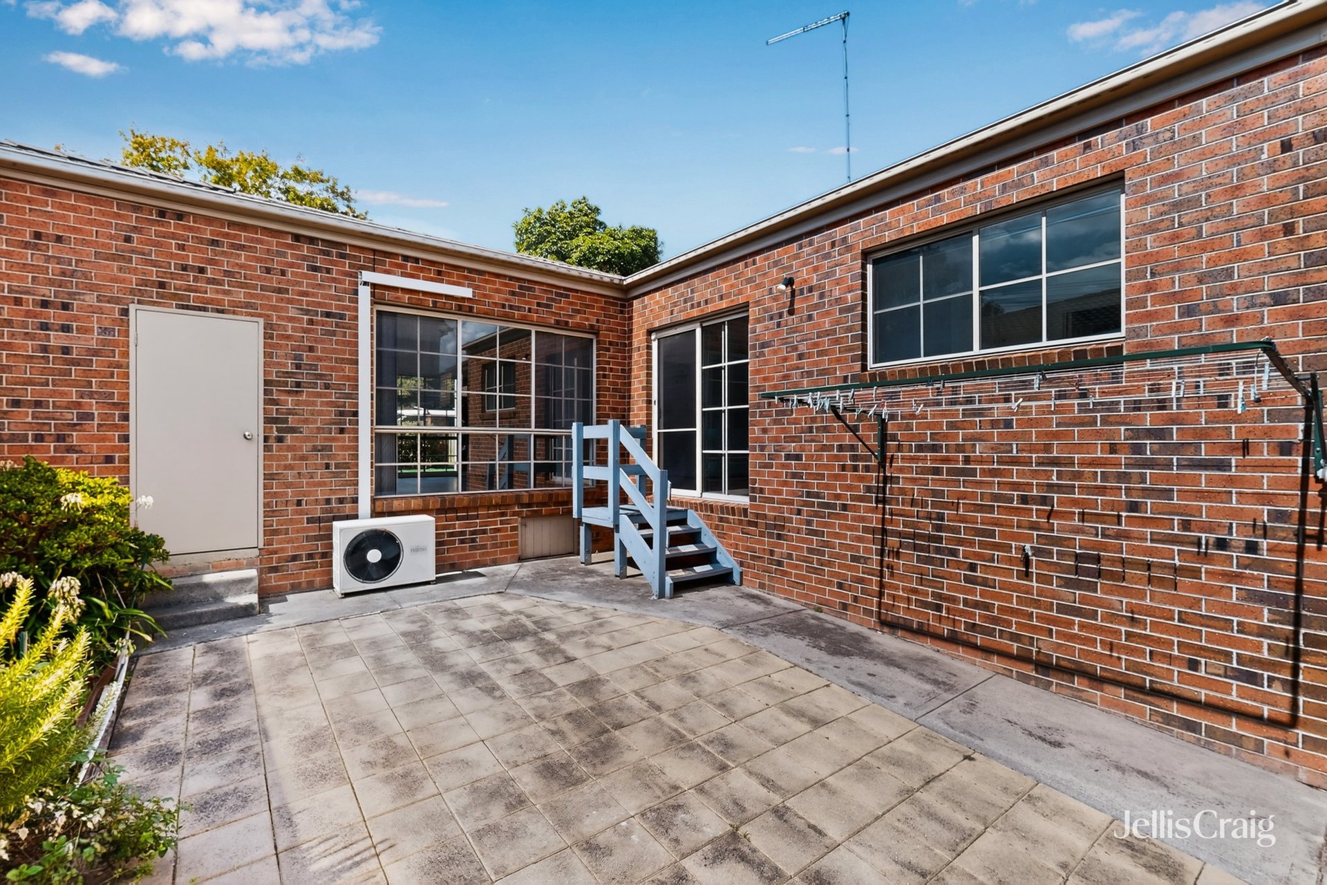 2B Renown Street, Burwood image 10