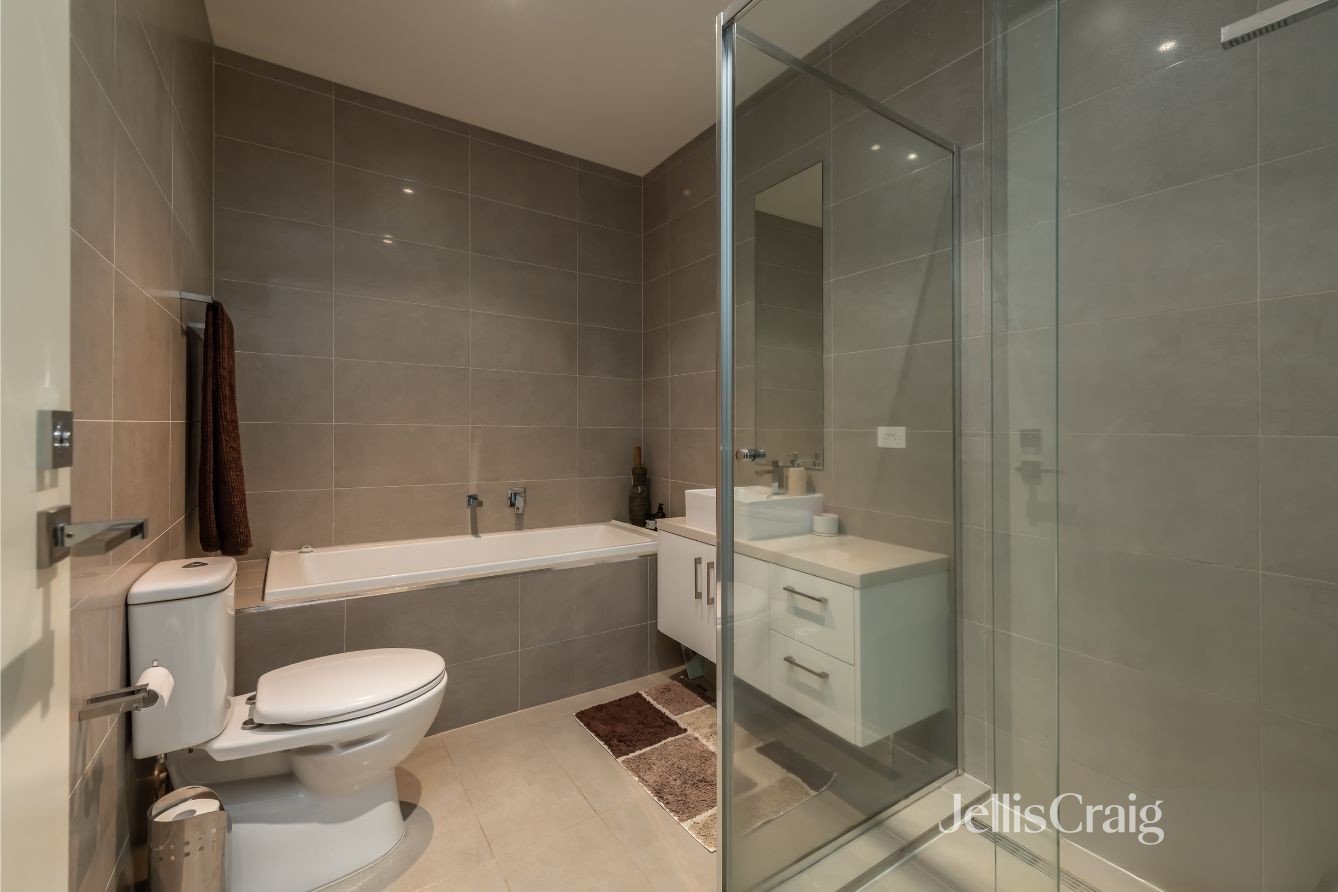 2B Sturrock Street, Brunswick image 4