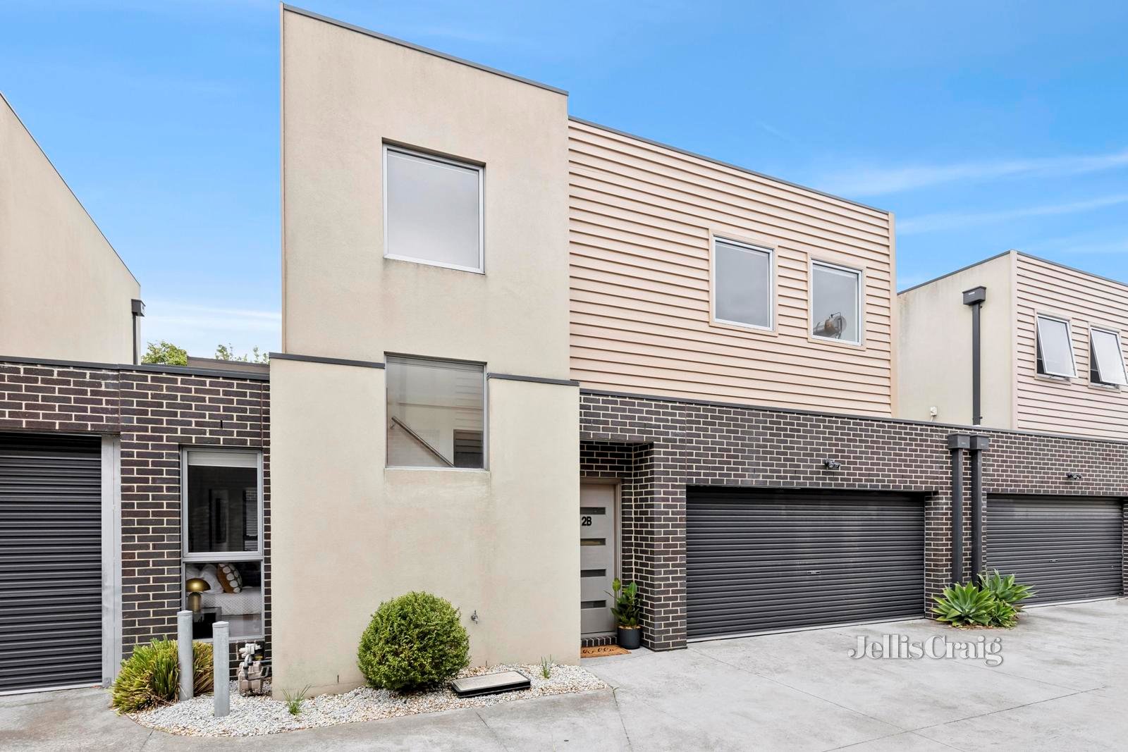 2B Swinburne Street, Rippleside image 2