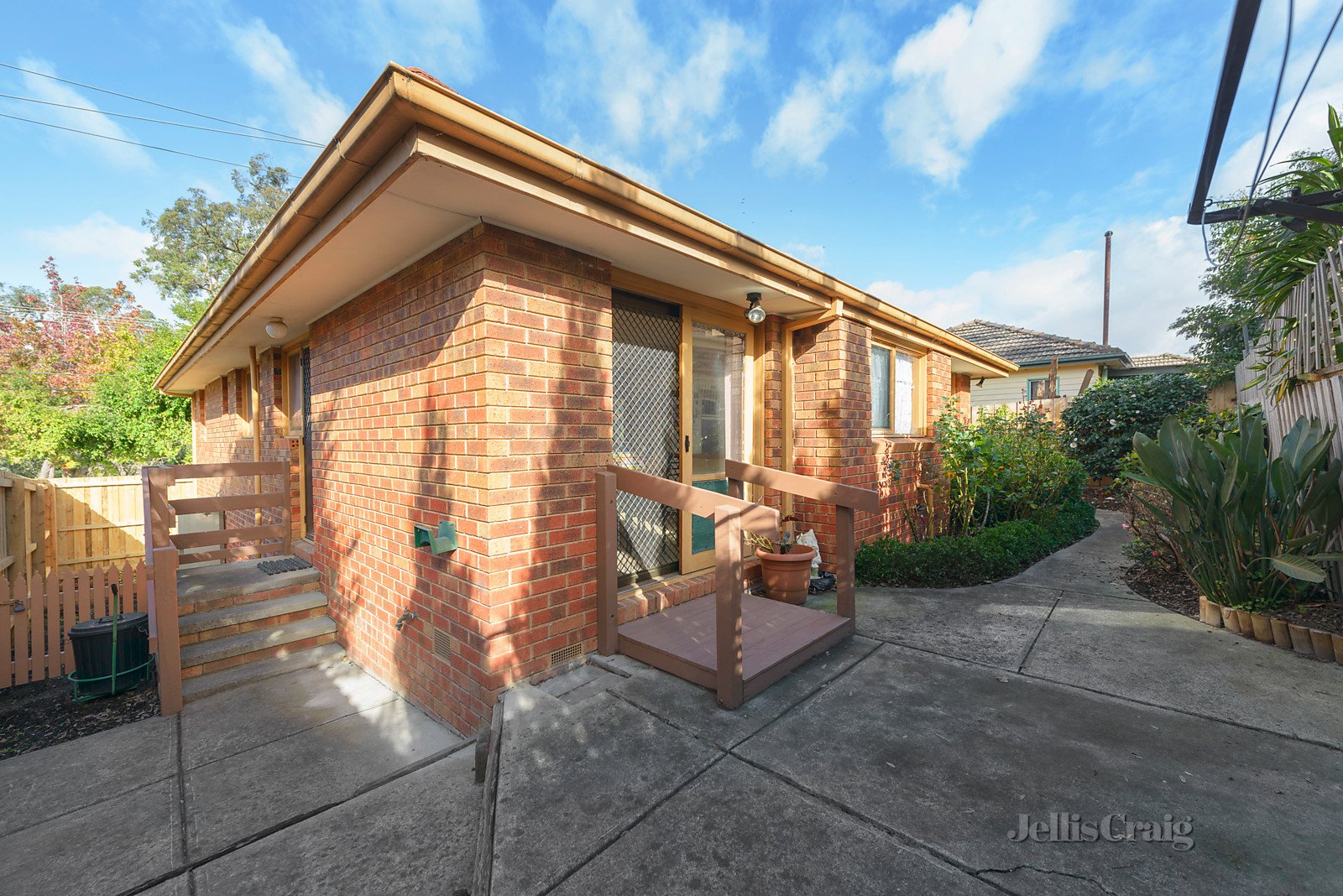 2B Sylvia Grove, Ringwood image 5