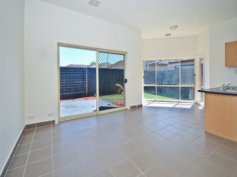 2B Tarana Avenue, Glenroy image 3