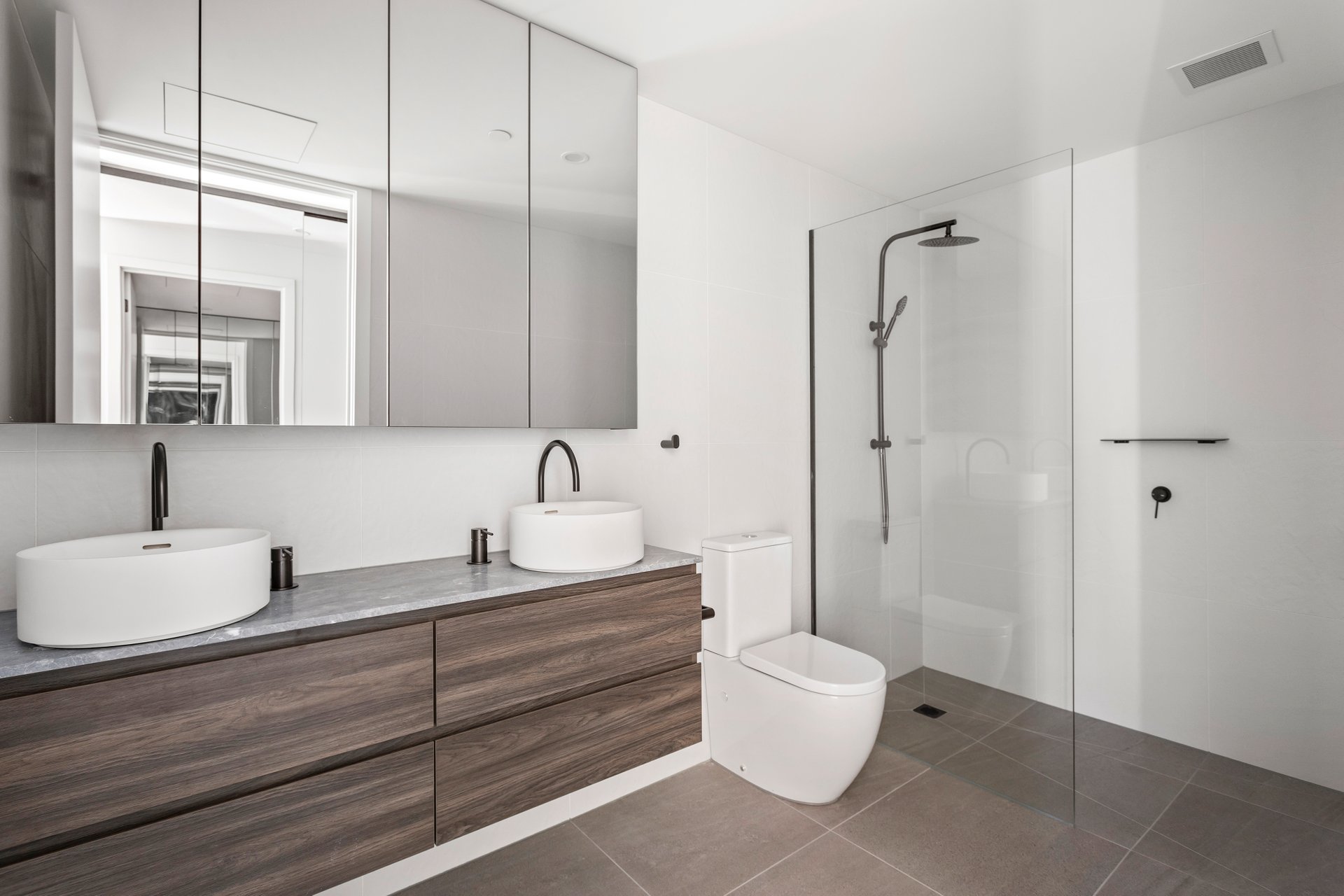 Property Gallery Thumbnail 5