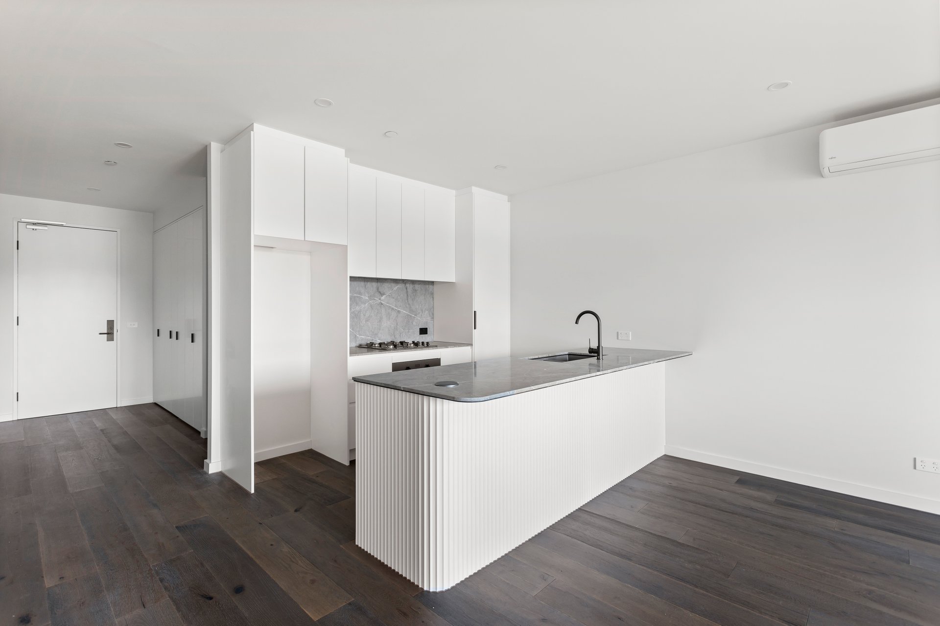 Property Gallery - Main Image