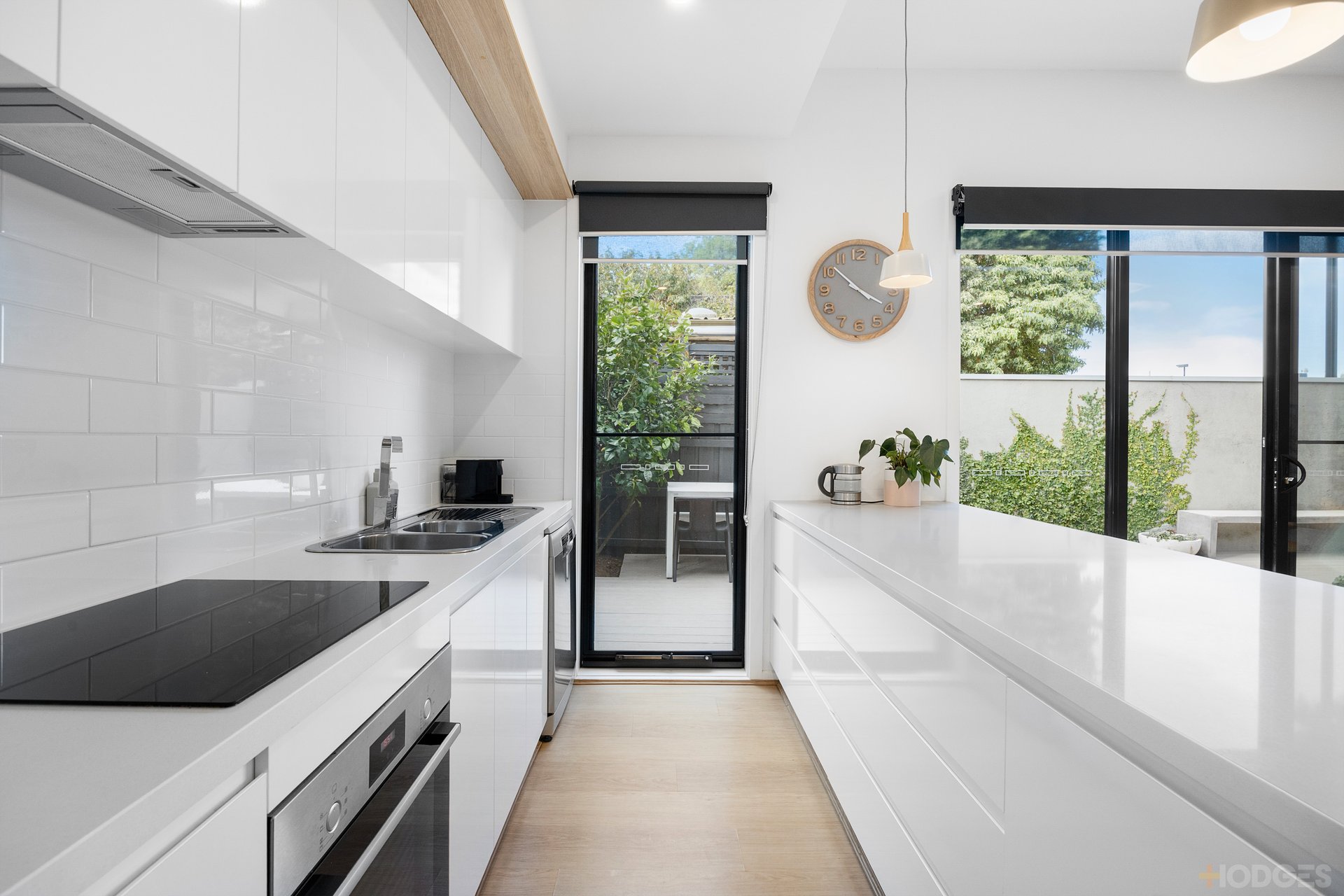 2B / 49 The Corso  Parkdale