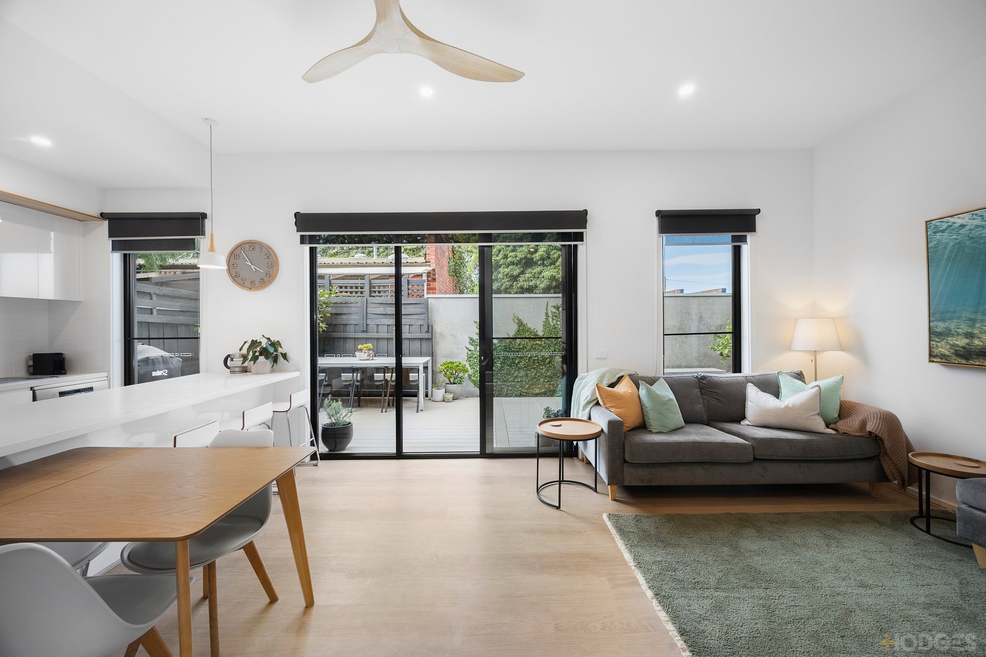2B / 49 The Corso  Parkdale