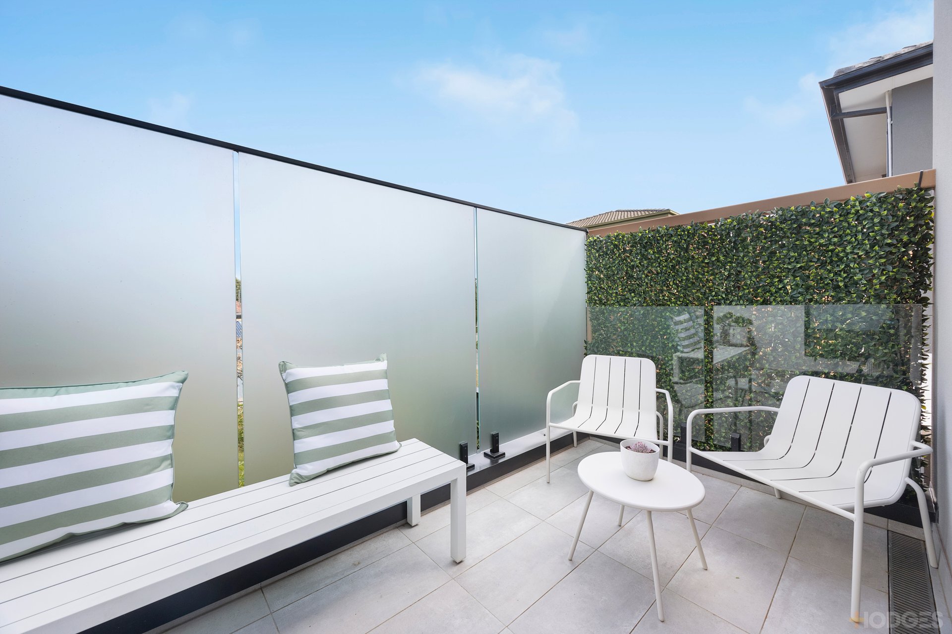 2B / 49 The Corso  Parkdale