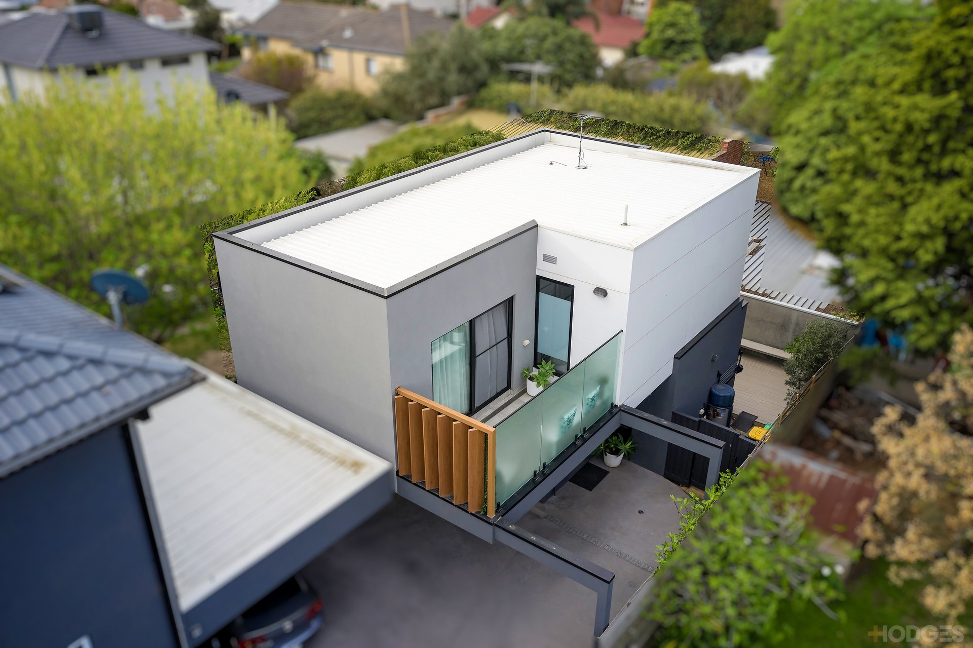 2B / 49 The Corso  Parkdale
