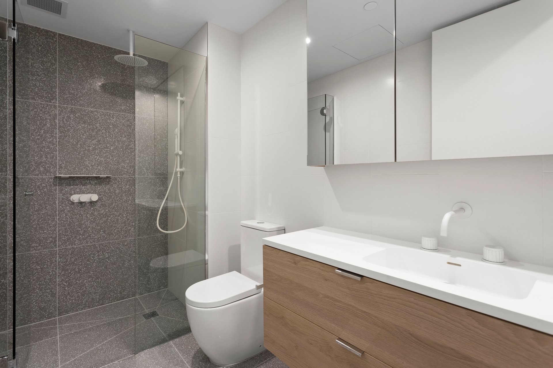 Property Gallery Thumbnail 6