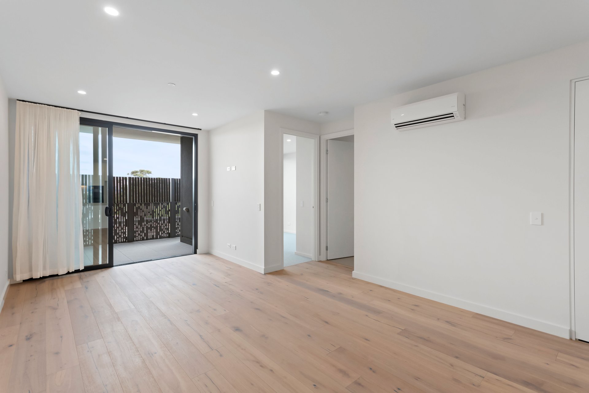 Property Gallery Thumbnail 2