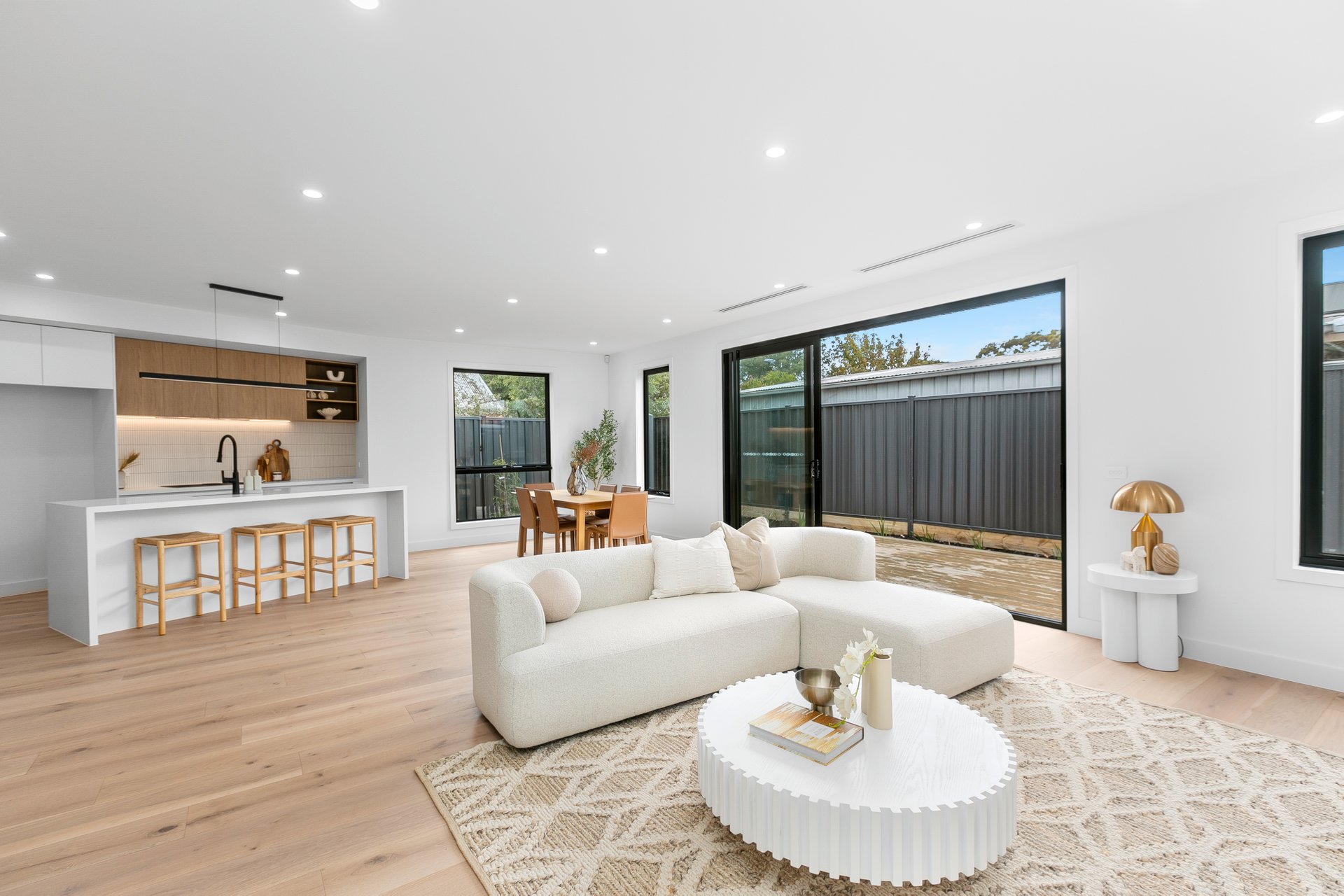 2C Basil Street, Newport image 6
