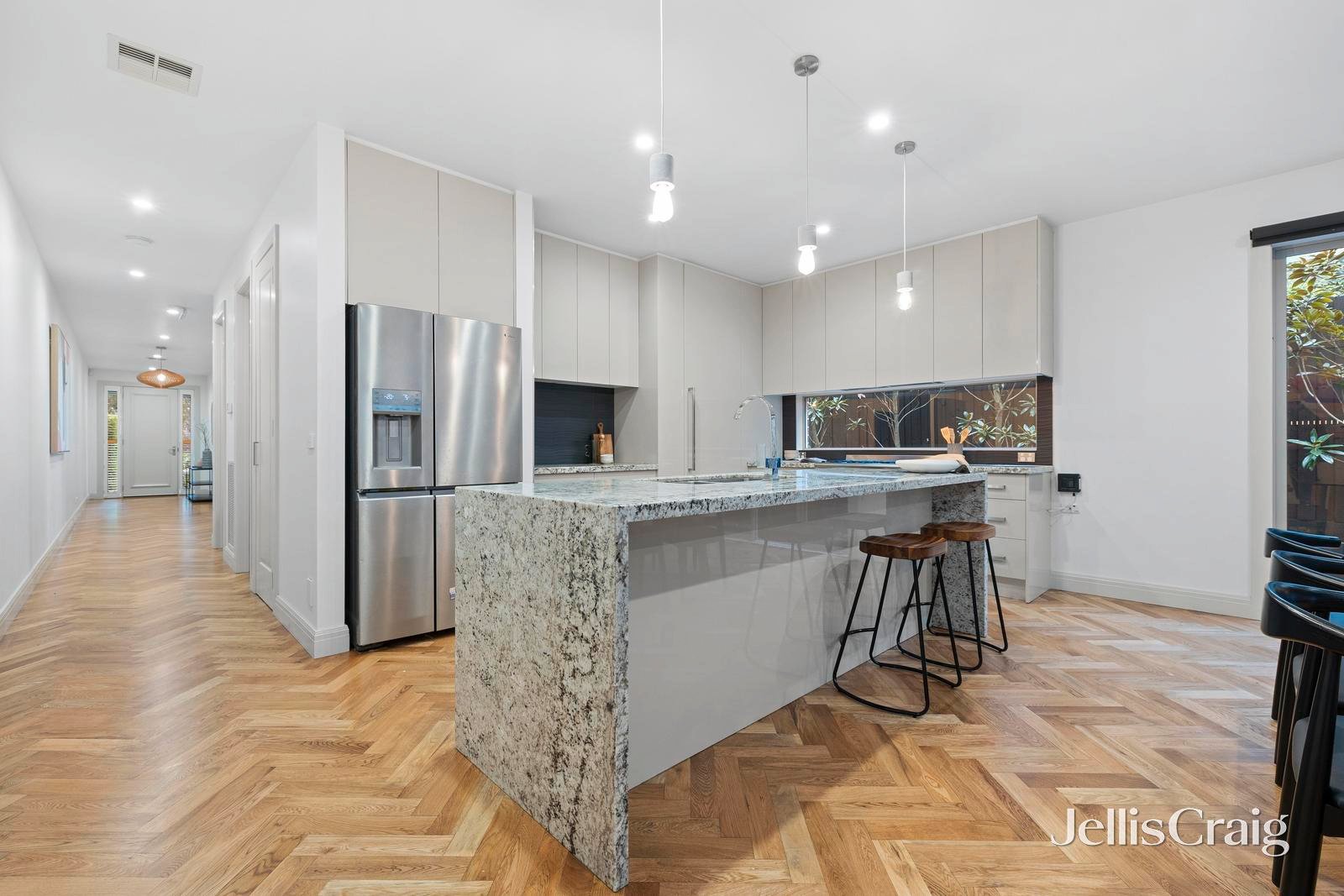 2c Carolyn Street, Hampton image 4