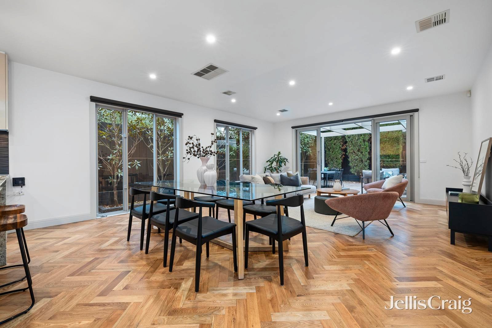 2c Carolyn Street, Hampton image 7