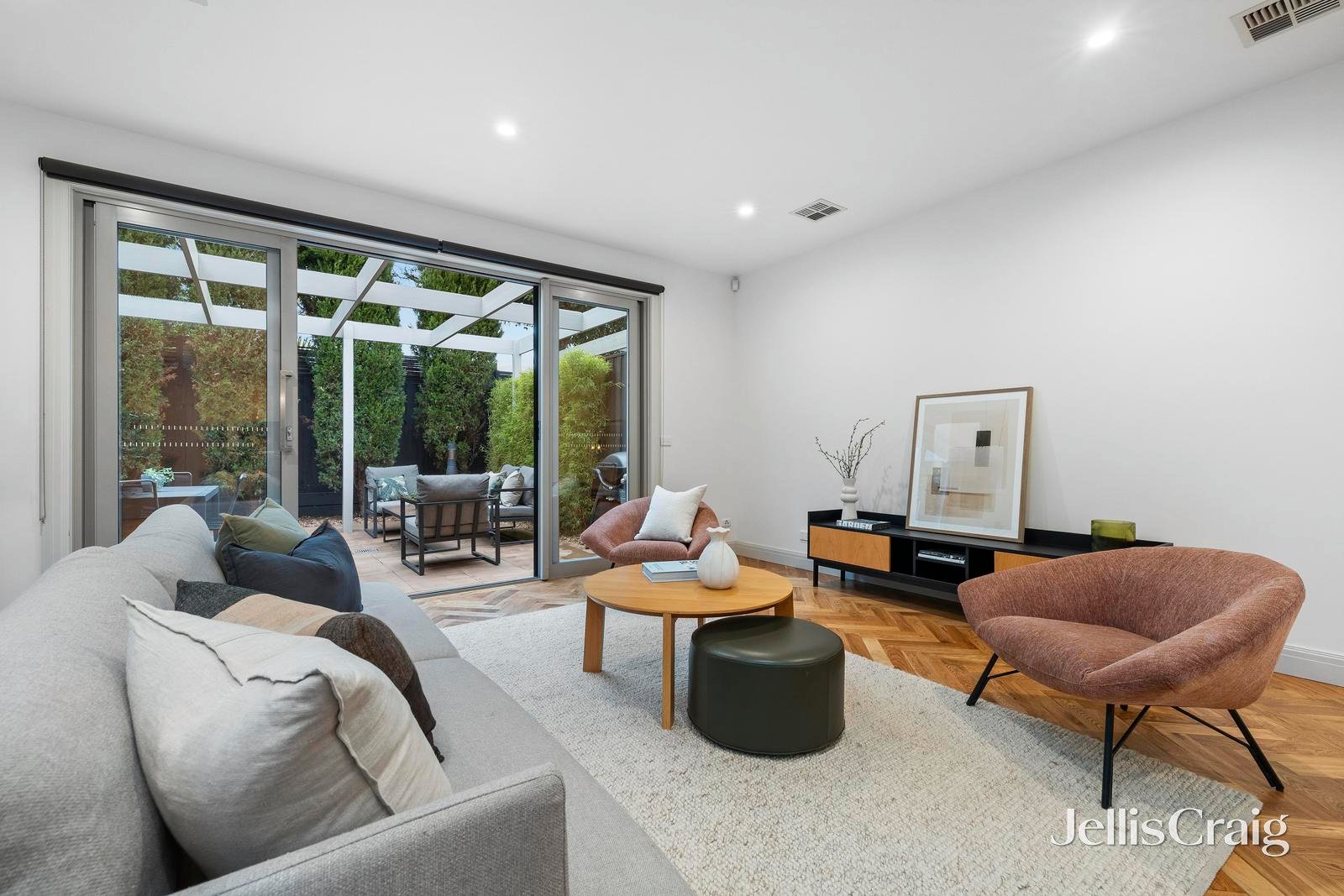 2c Carolyn Street, Hampton image 8
