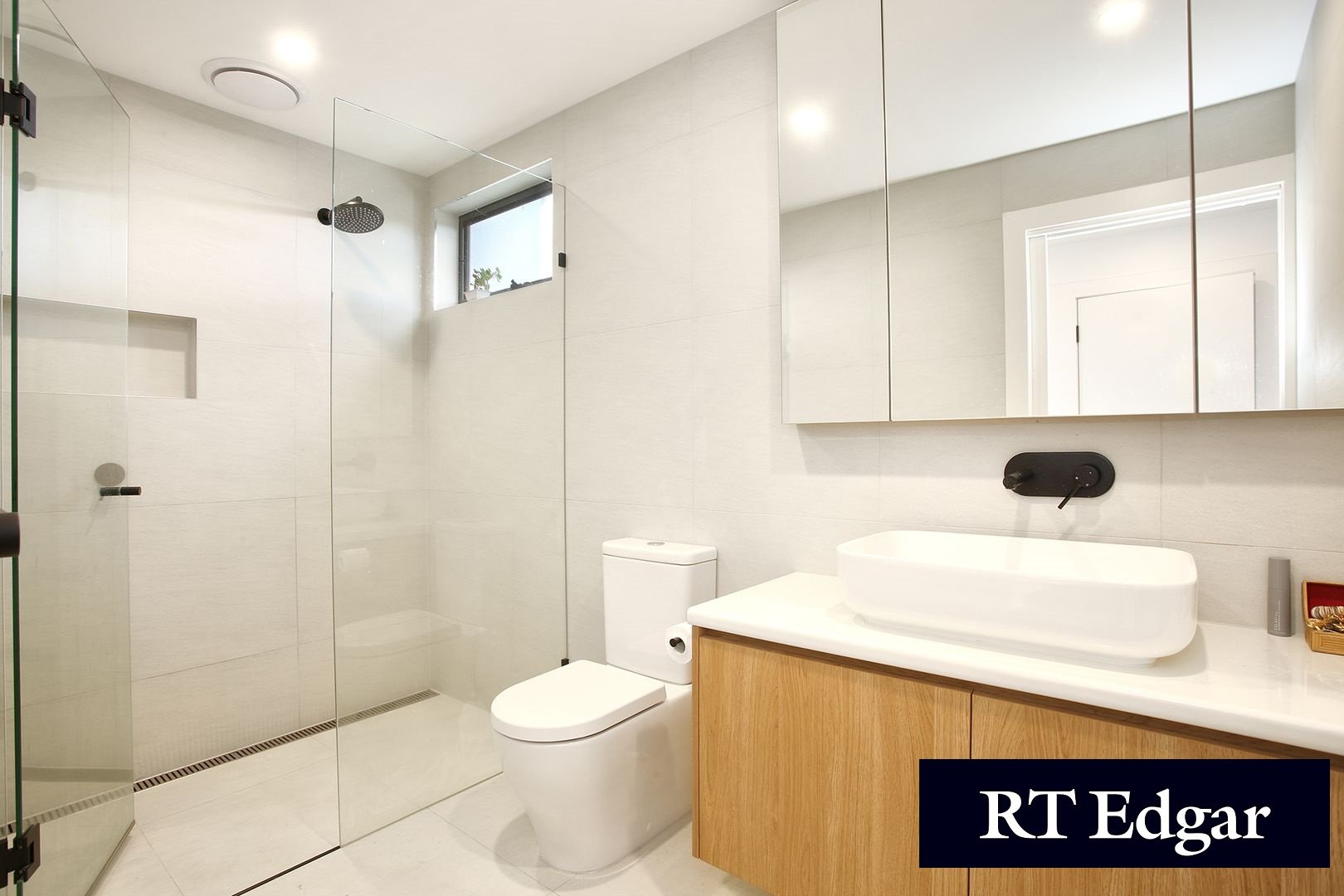 Property Gallery Thumbnail 5