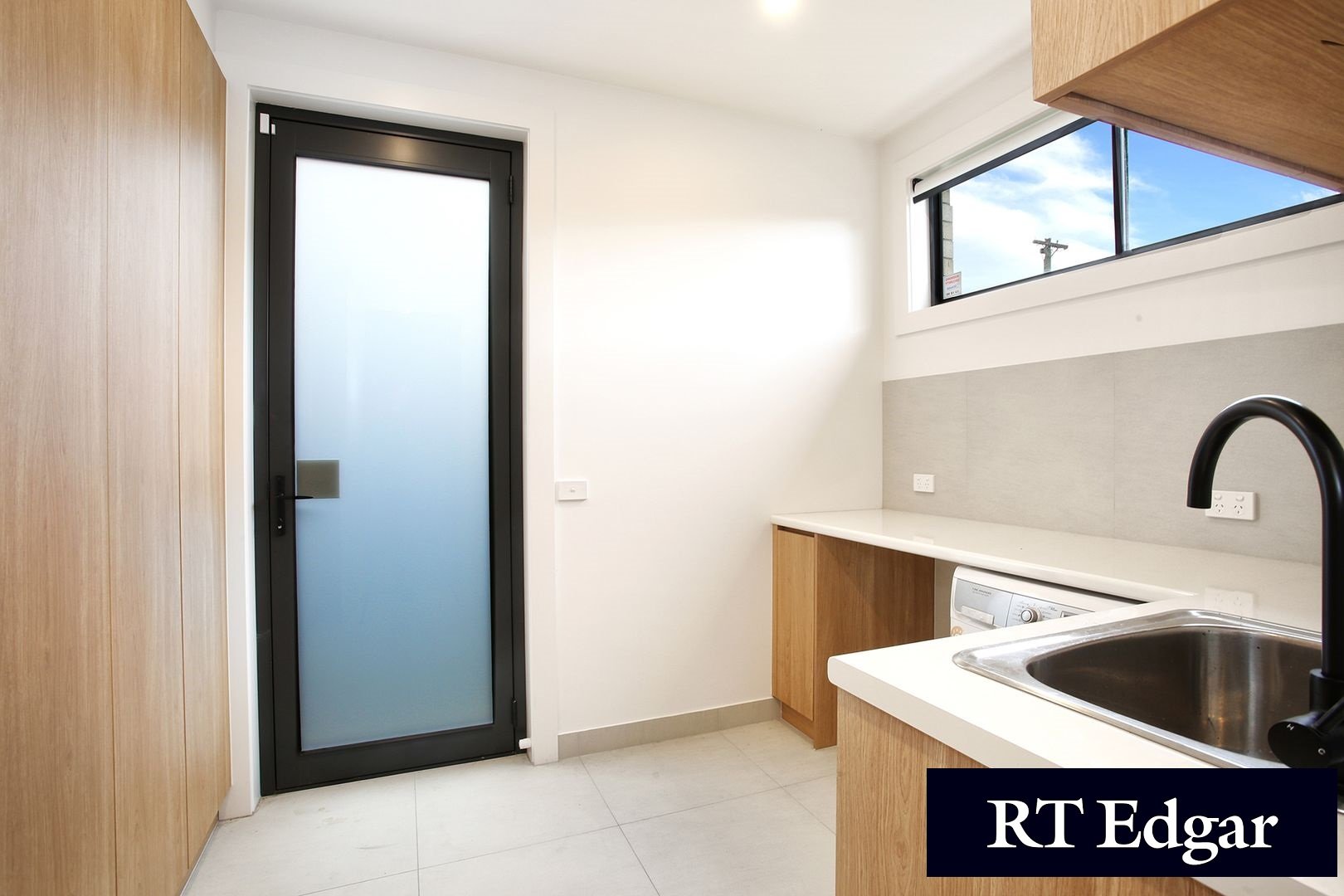 Property Gallery Thumbnail 10