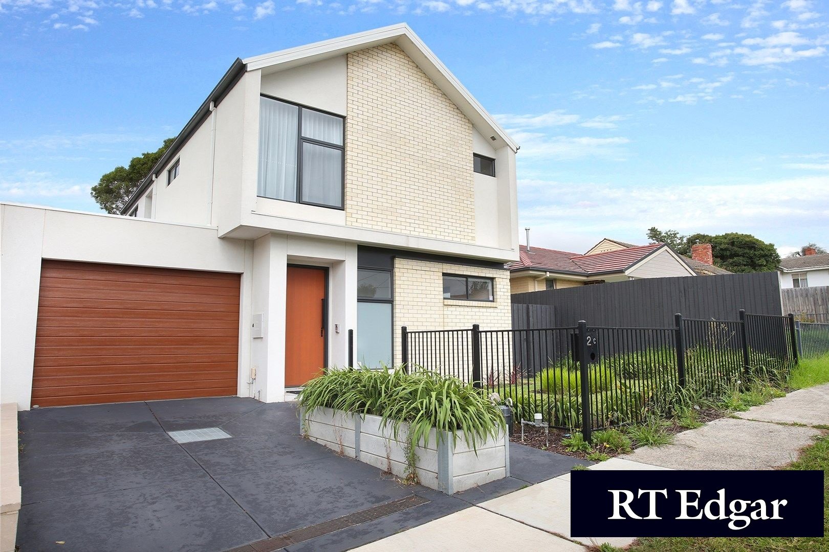Property Gallery Thumbnail 11