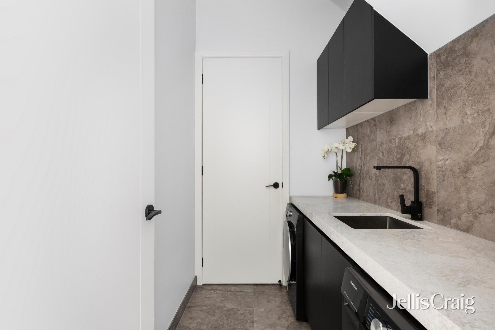 2C First Avenue, Altona North image 12