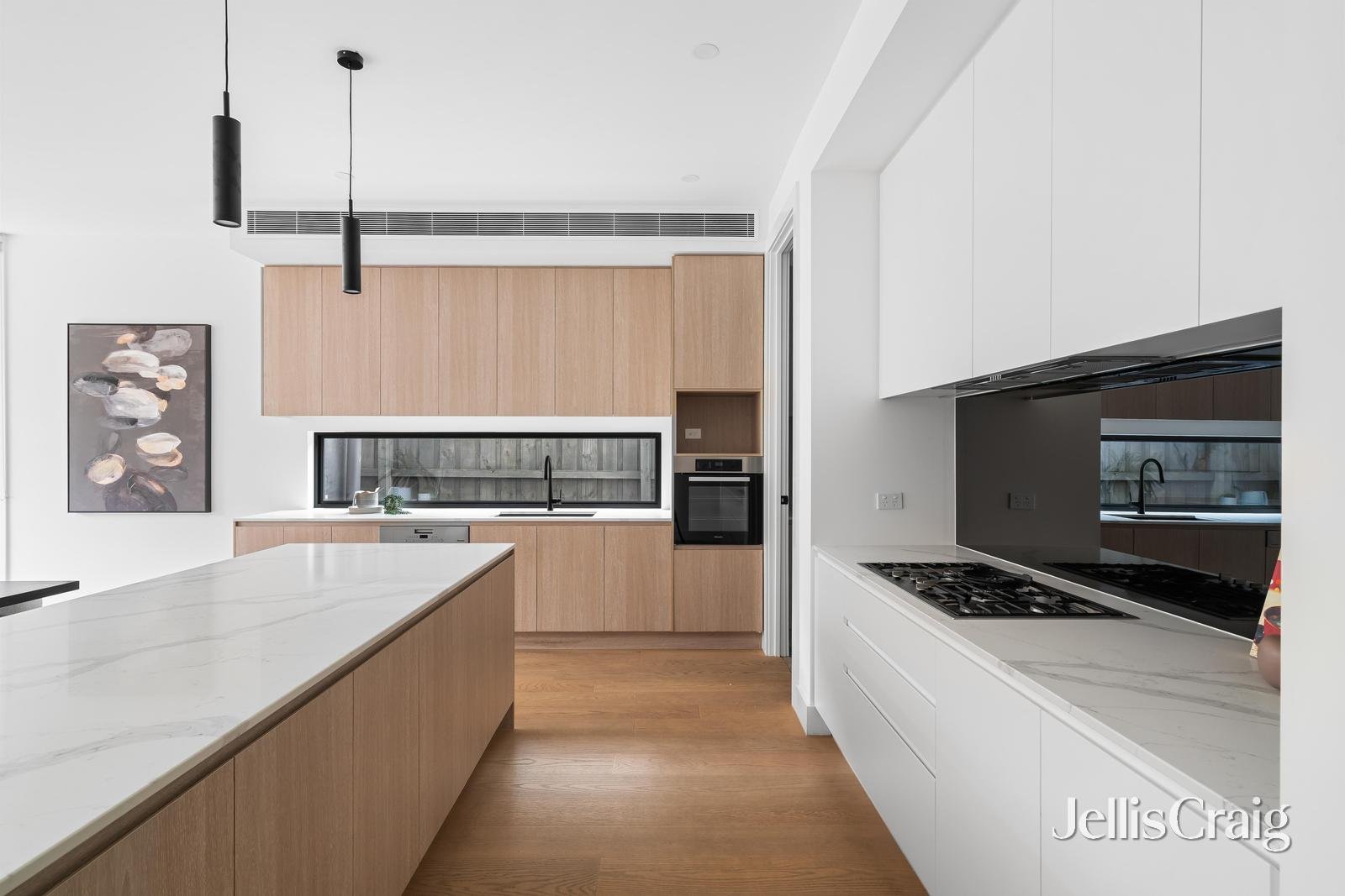 2c Hopetoun Court, Bentleigh East image 4