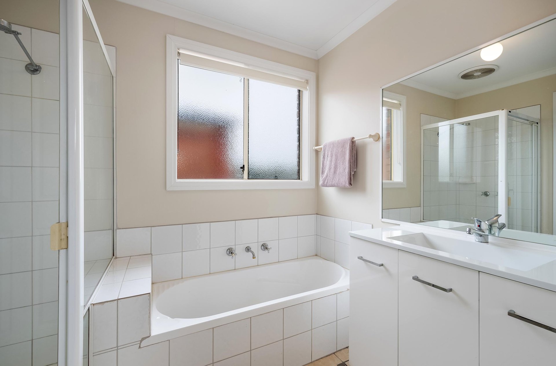 2C Mitre Crescent, Bayswater image 9