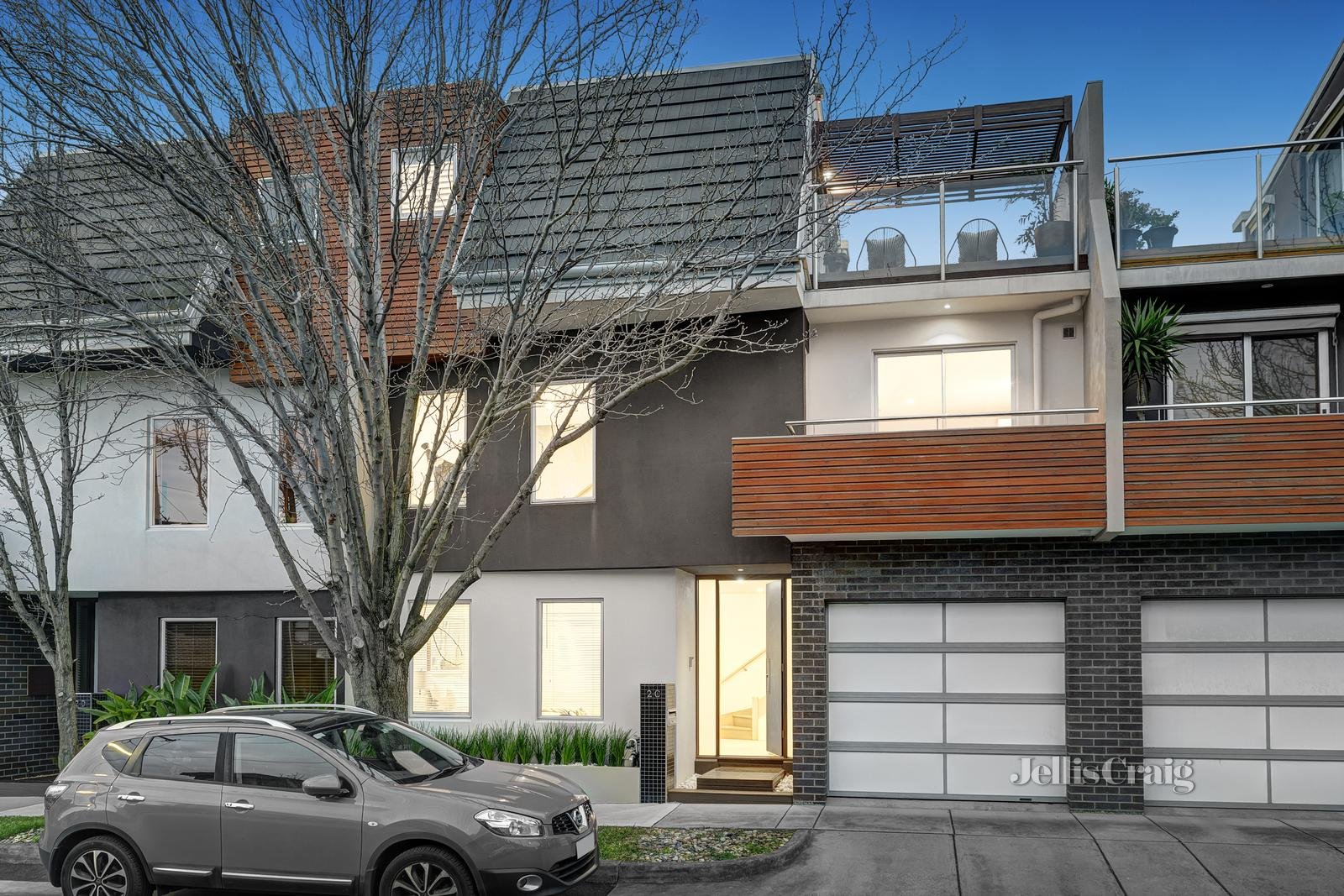 2C Prince Edward Avenue, Mckinnon image 1