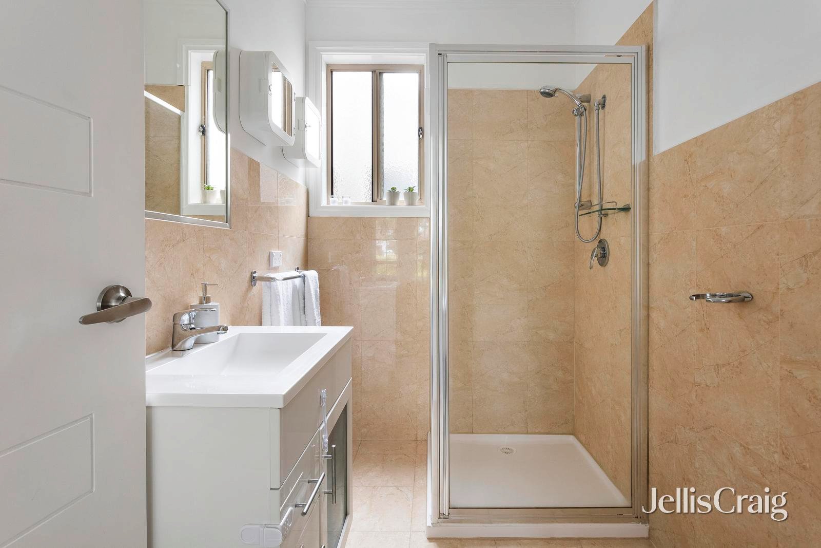 2C Thrower Street, Reservoir image 6