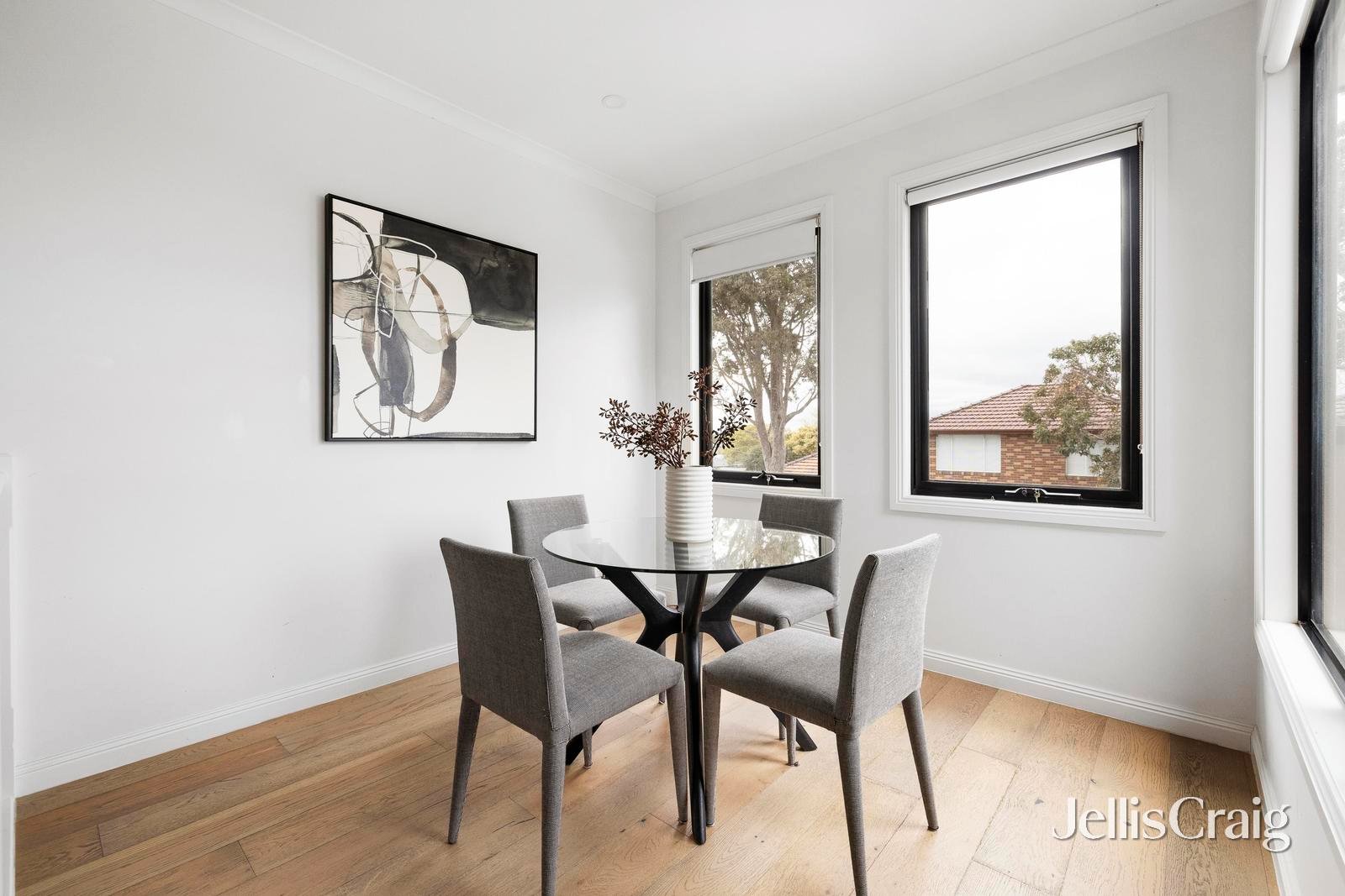2C Werona Street, Bentleigh image 4
