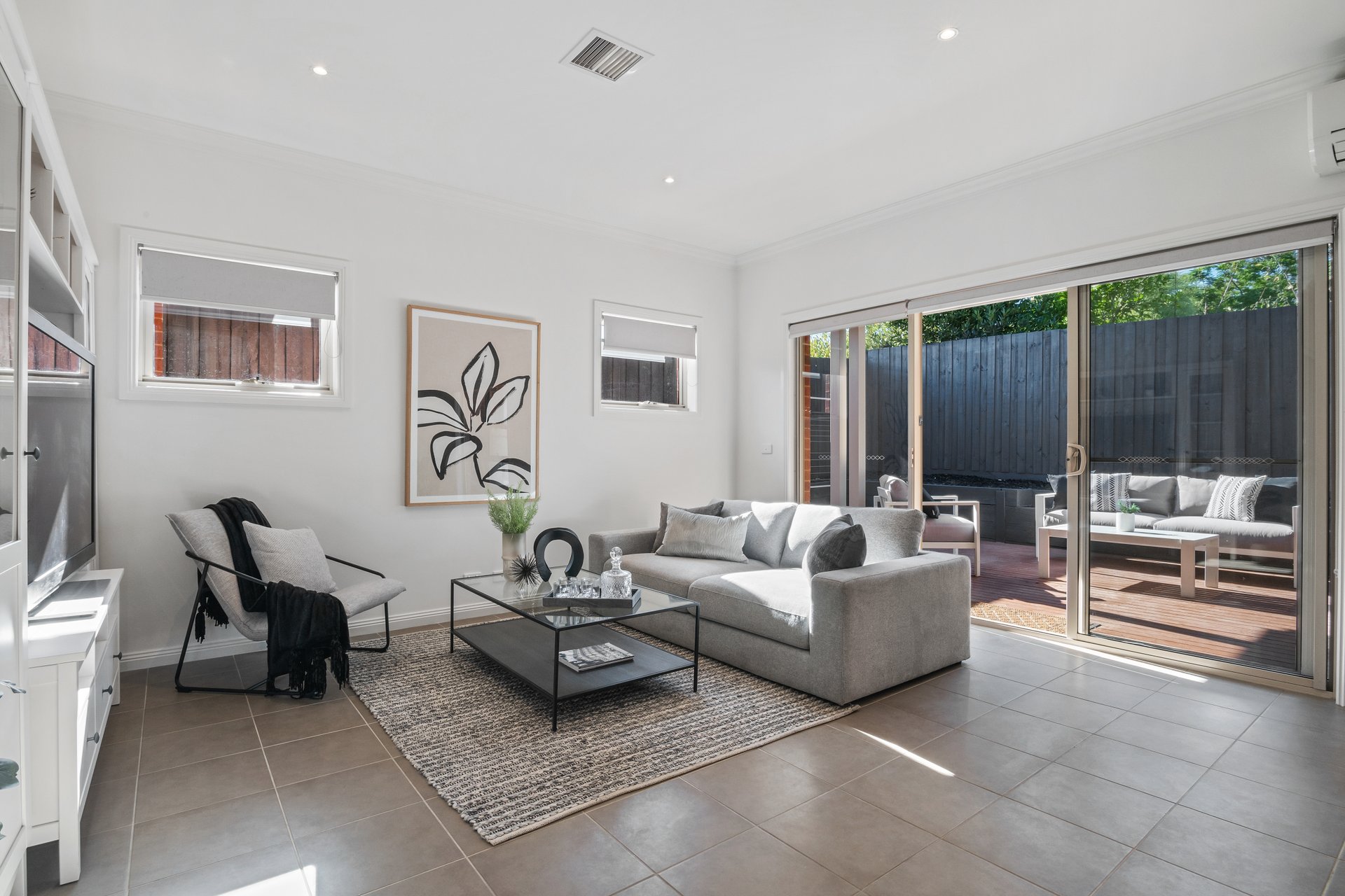 2C Zina Grove, Mooroolbark image 6