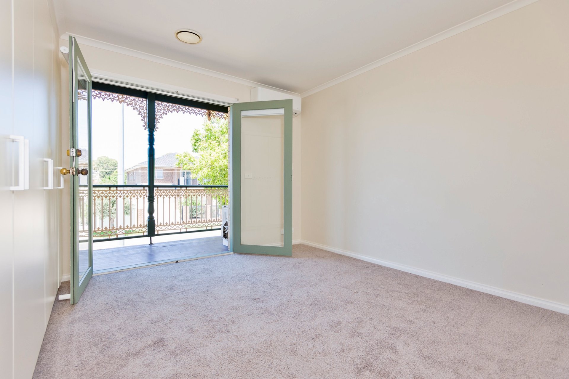 2D Doncaster Street, Ascot Vale image 7