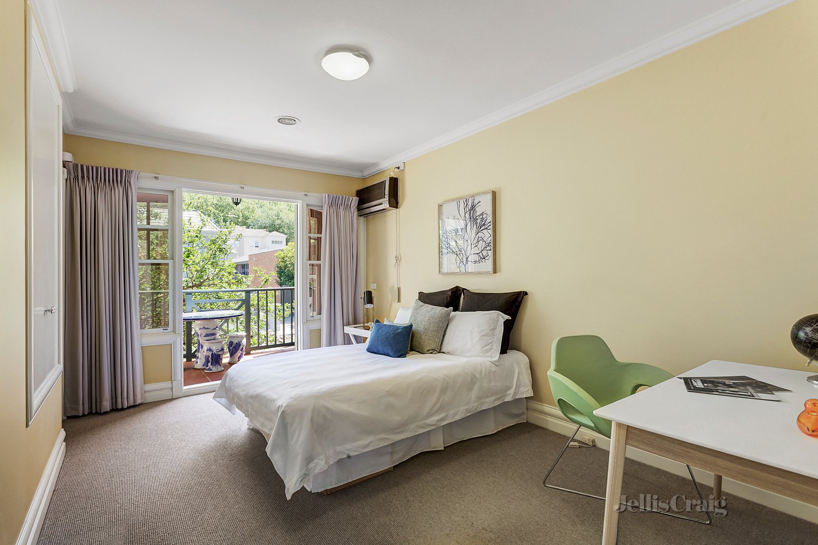 2e Hopetoun Avenue, Canterbury image 7