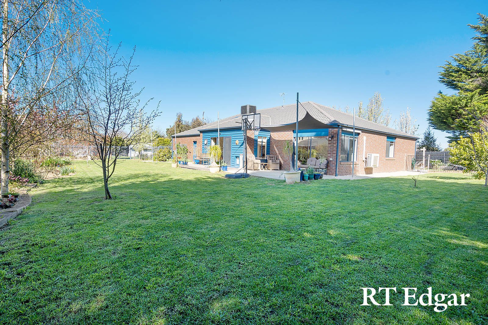 Property Gallery Thumbnail 16
