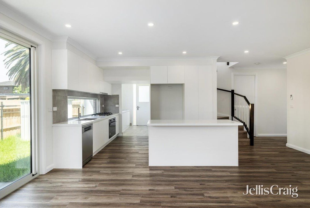 3-4/16 Flower Street, Ferntree&nbsp;Gully image 2