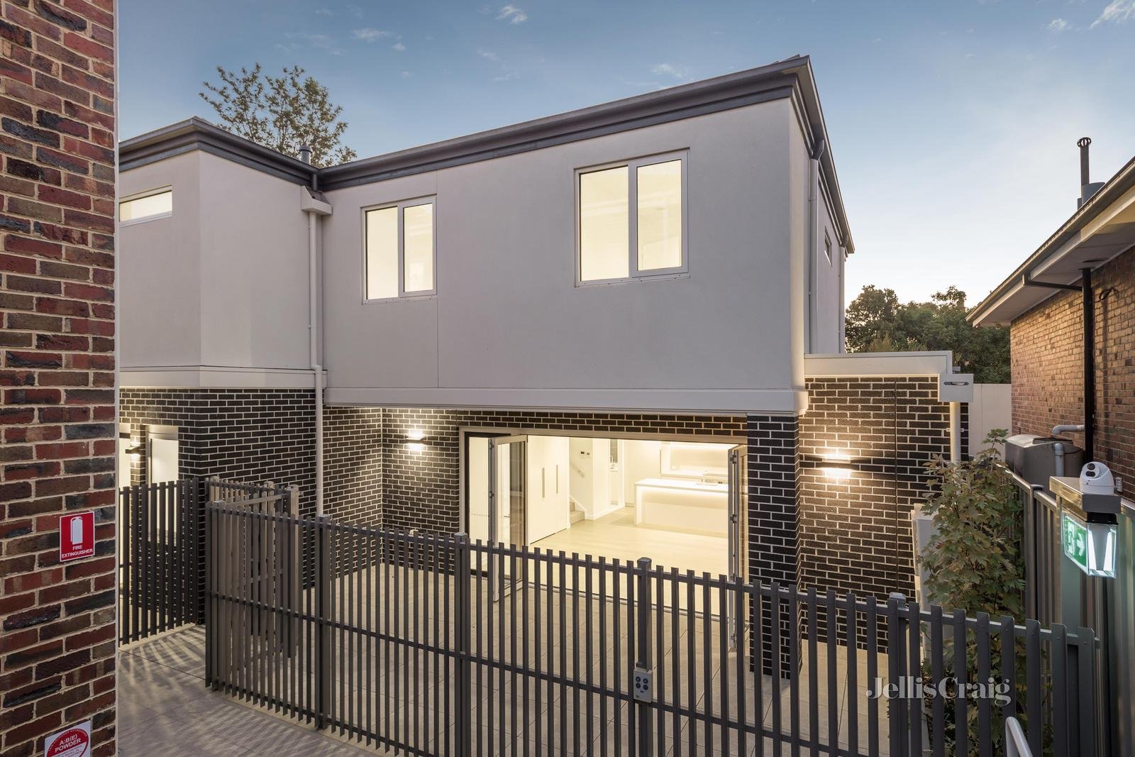 3 & 4/4 Hyton Crescent, Kew image 4