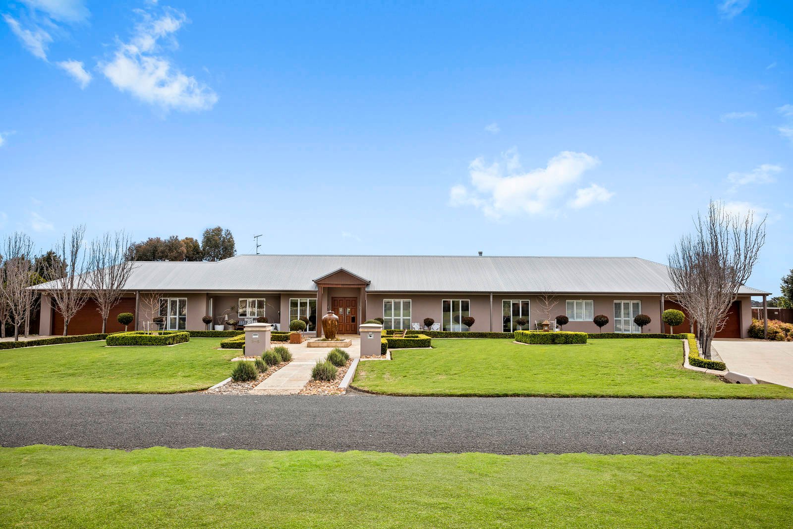 Property Gallery - Main Image