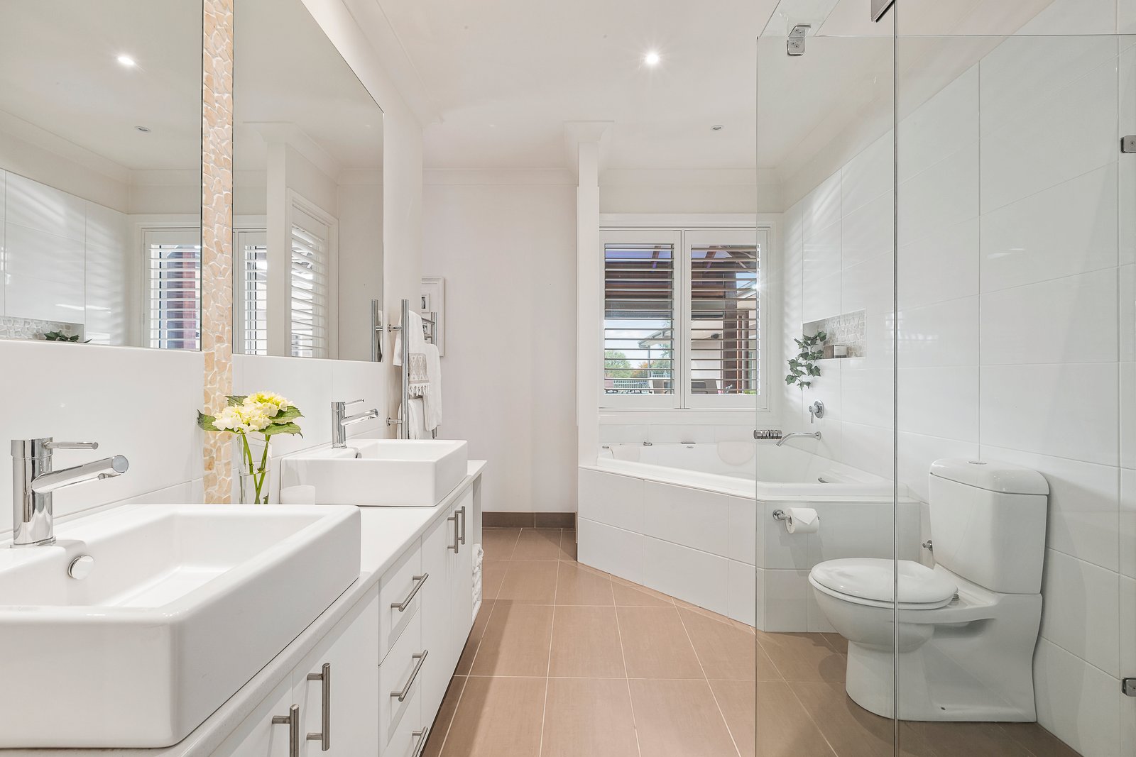 Property Gallery Thumbnail 12