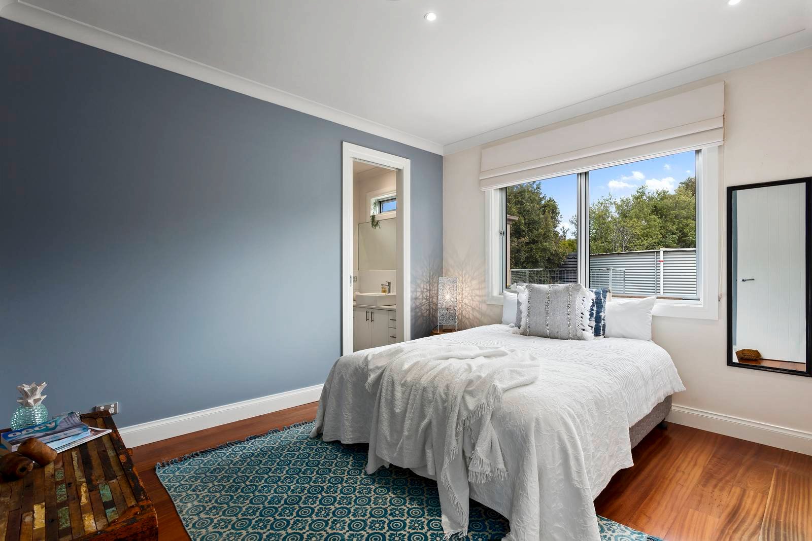 Property Gallery Thumbnail 14