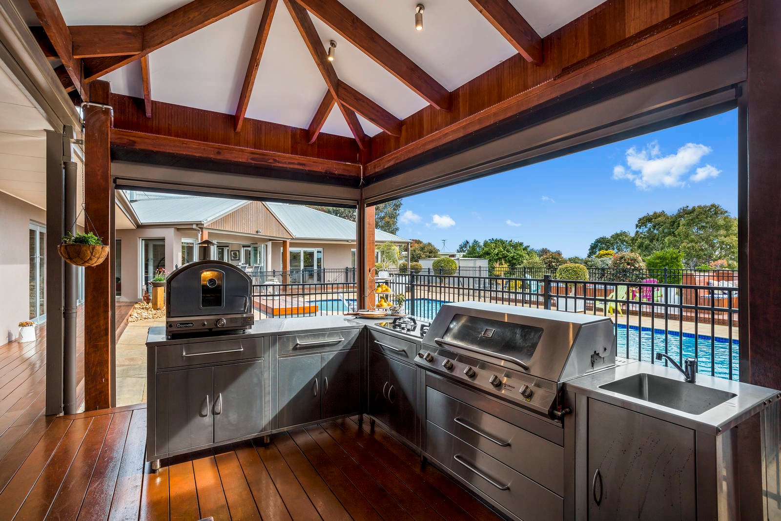 Property Gallery Thumbnail 17