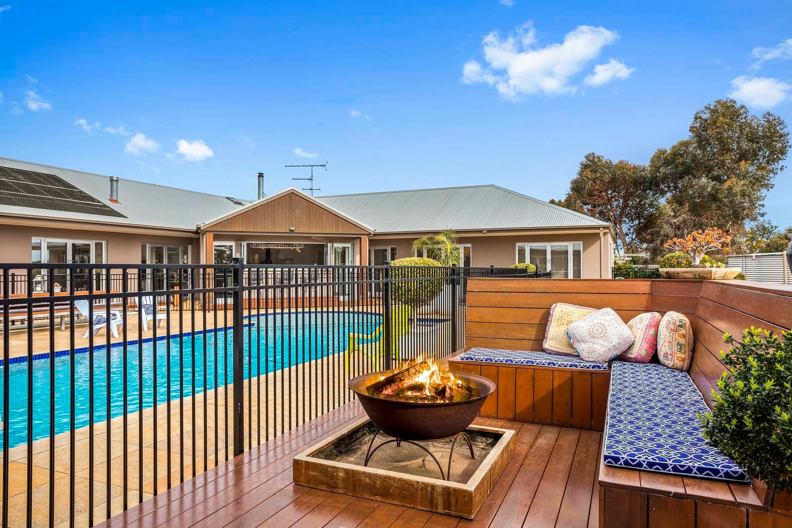 Property Gallery Thumbnail 18