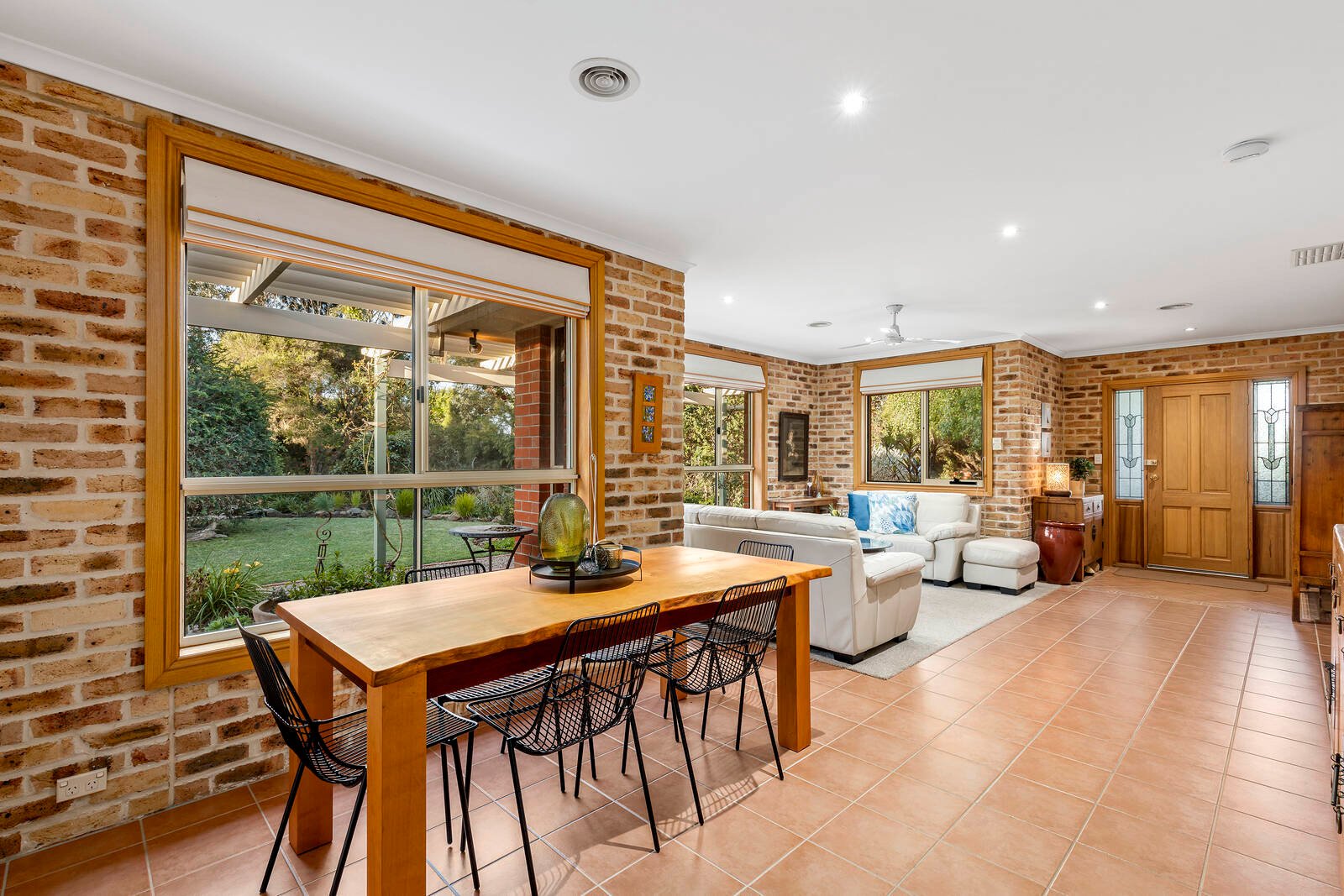 Property Gallery Thumbnail 12