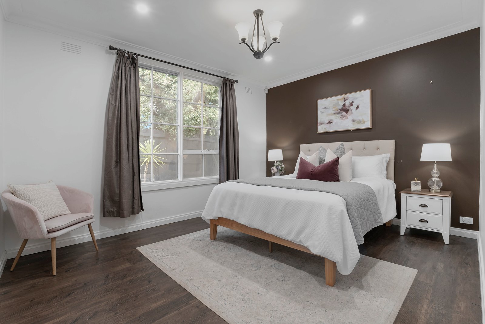 Property Gallery Thumbnail 6