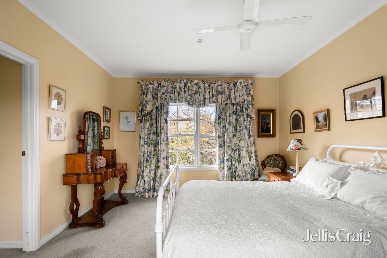 3 Airedale Avenue, Hawthorn&nbsp;East image 8